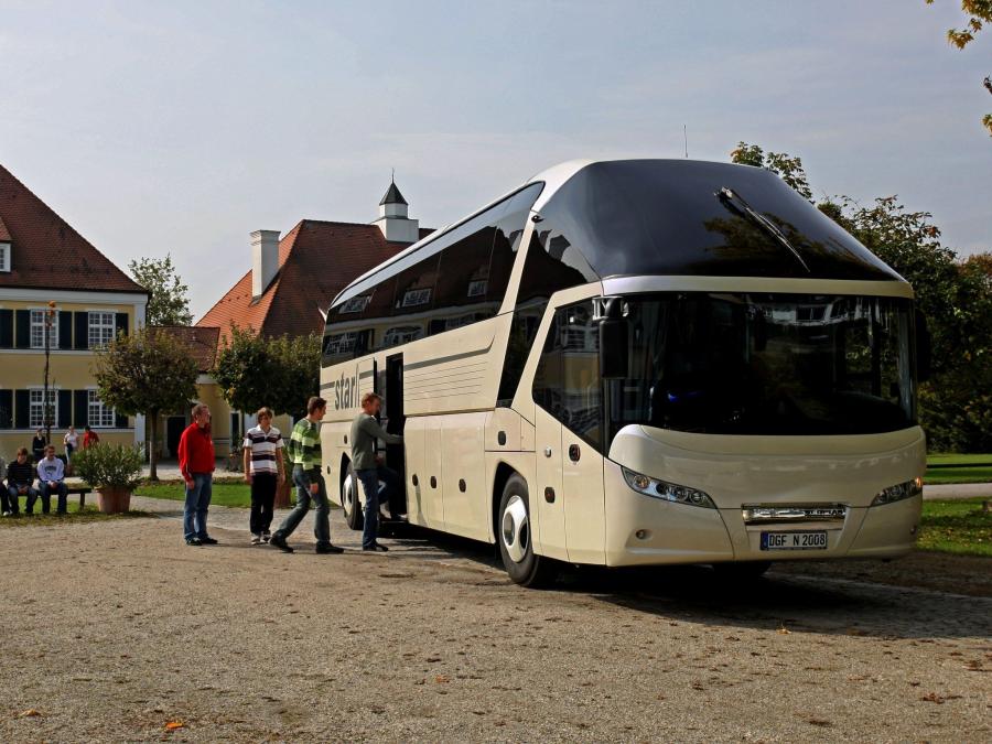  Neoplan Starliner SHD 2005 года  (фото 3 из 16)